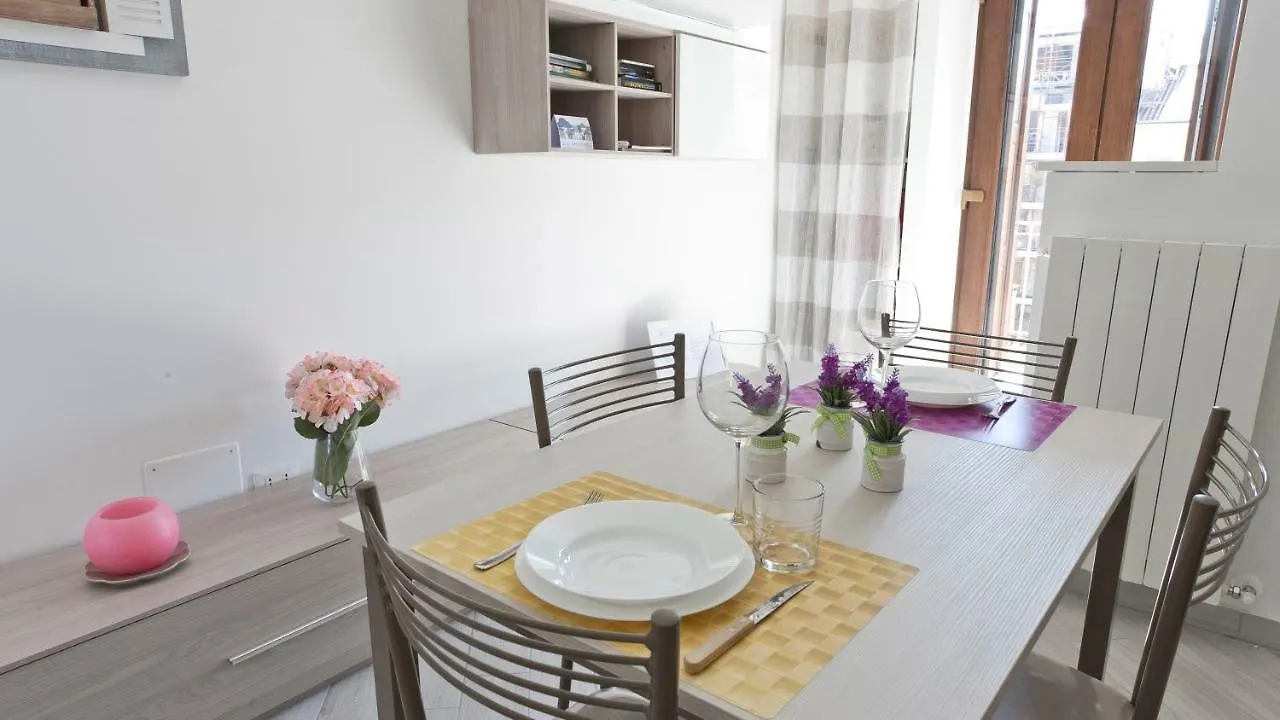 Italianway-Cornalia 8 Lägenhet Milano